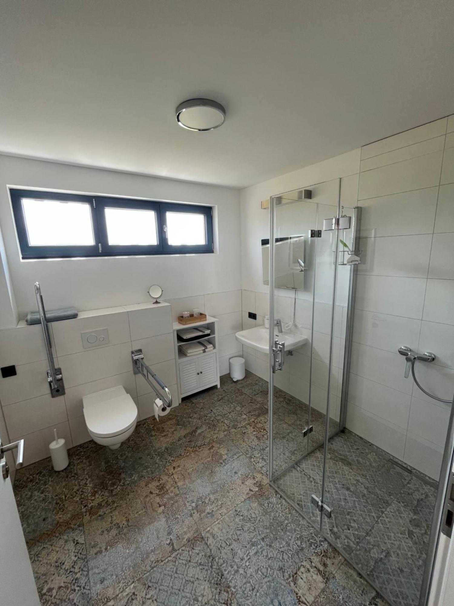 Moderne Barrierefreie Wohnung Auf Dem Land Bei Neuruppin Lichtenberg  ภายนอก รูปภาพ